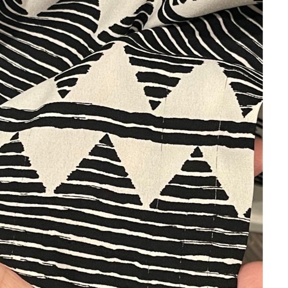 H&M Black and White Tribal Long Dress - Picture 6 of 6